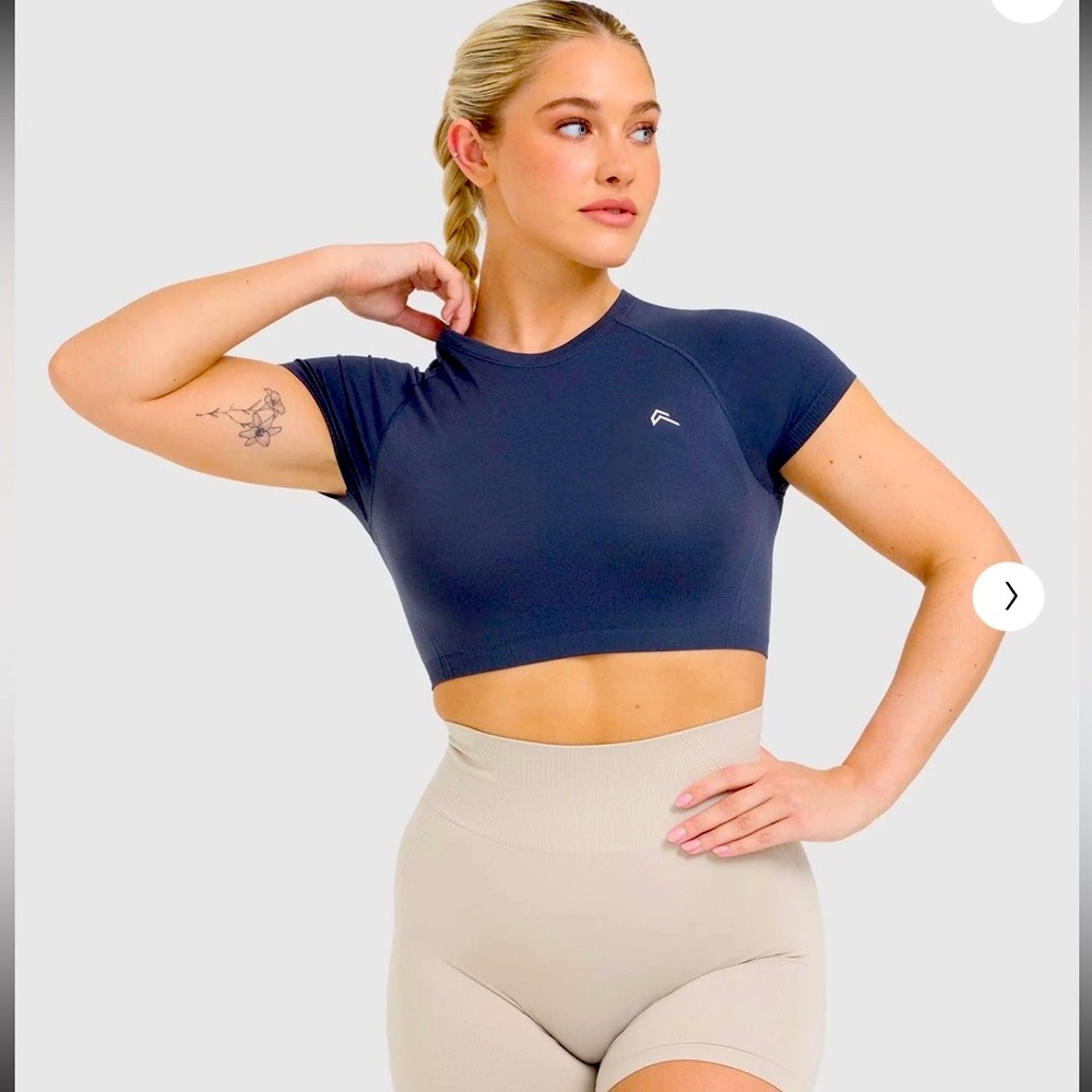 Purple💜Oner Active Effortless Cropped Tee M